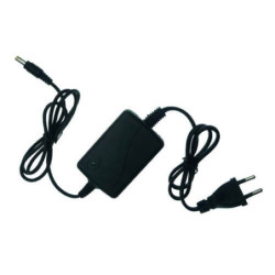 Fuente de alimentación (transformador)     12VDC 1A