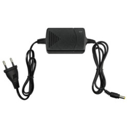 Fuente de alimentación (transformador)    12VDC 1.5A DC1215B