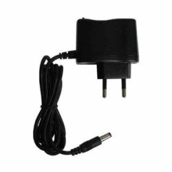 Fuente de alimentación (transformador)      12VDC 1A